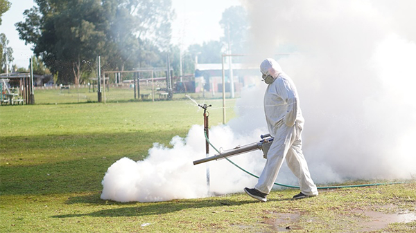 Operativo de fumigación en Alvear para combatir el dengue