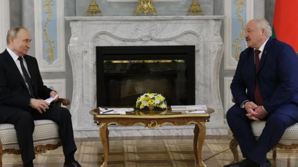 Vladimir Putin ratificó un acuerdo de seguridad con Bielorrusia