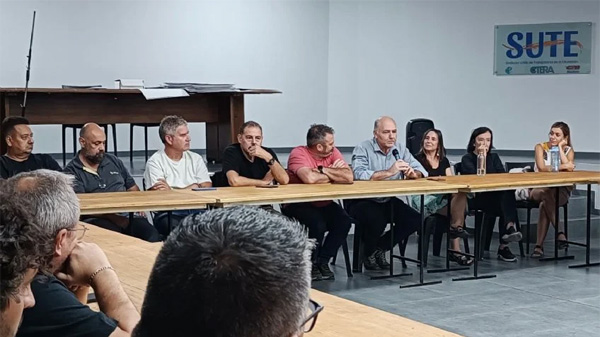 En Mendoza, ya trabajan en la candidatura de Axel Kicillof