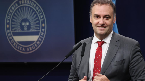 Adorni destacó el crecimiento de la actividad económica