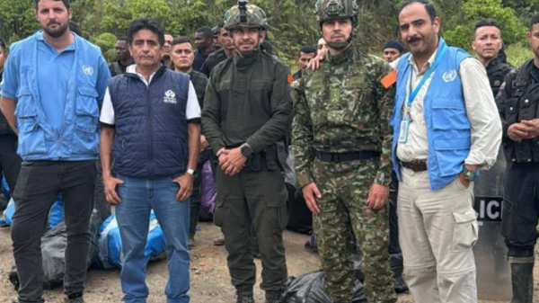 Colombia: liberaron a 28 policías que fueron capturados por una organización guerrillera armada