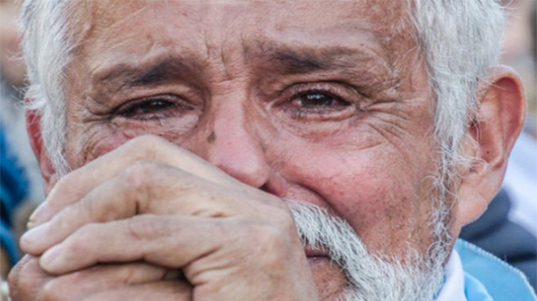 Insólito: Caputo dijo que «los jubilados ganan 900 mil pesos por mes»