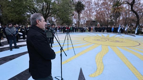 Félix: “No existe independencia política si no hay independencia económica”