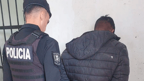 Se robó una moto, lo encontraron, intento escaparse y fue aprehendido