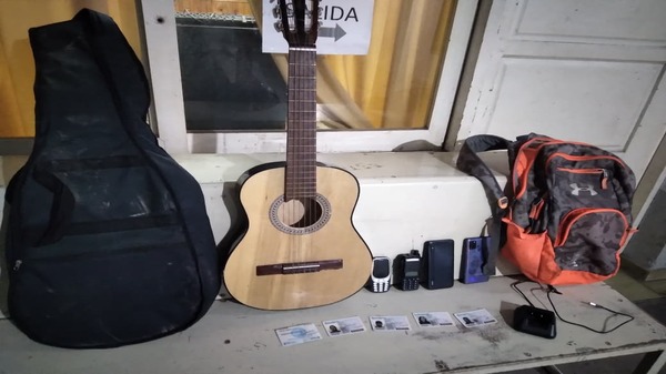 Ladrón con pocas uñas de guitarrero